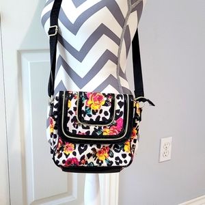 ❤ BETSEY JOHNSON BAG